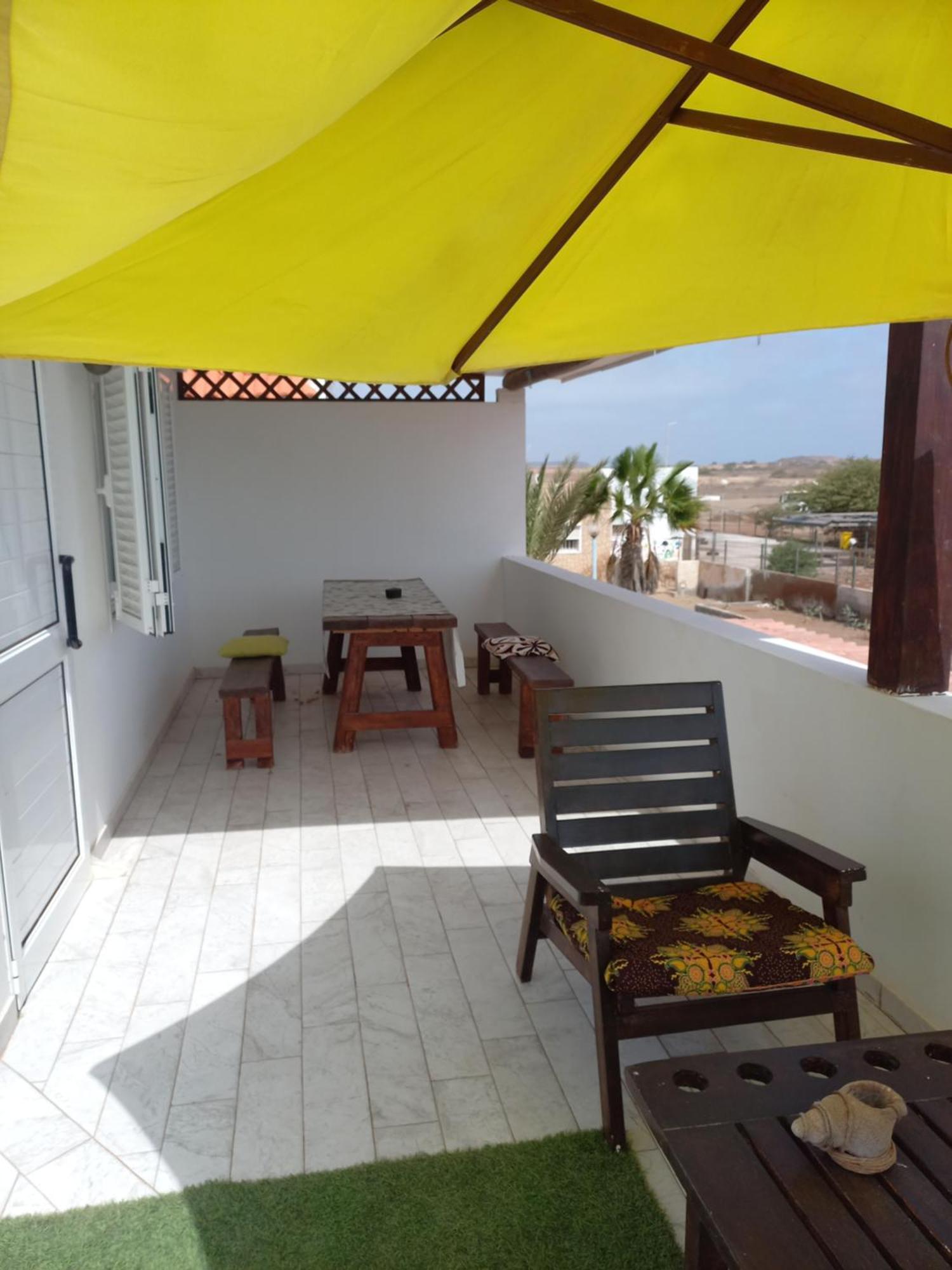Vivenda Ronnie Apartment Beirona Luaran gambar