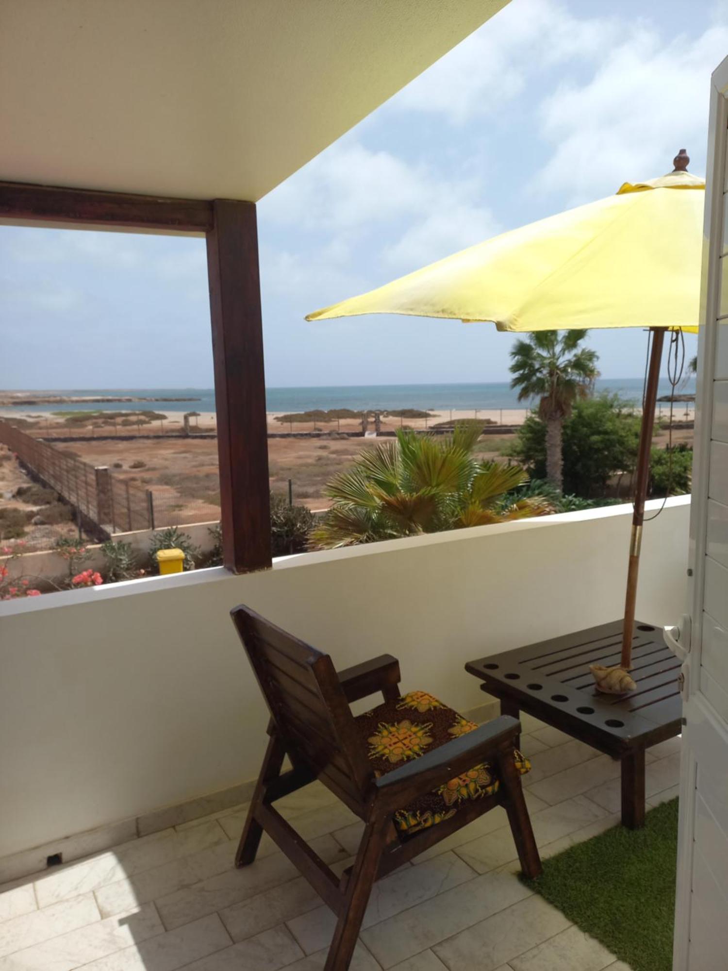 Vivenda Ronnie Apartment Beirona Luaran gambar